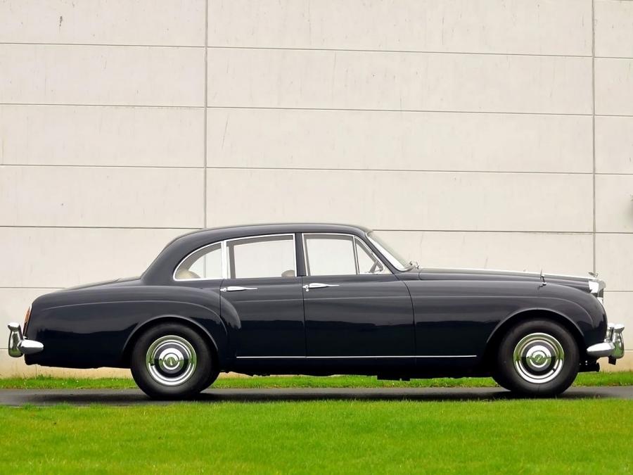  Bentley S2 Continental Flying Spur by Mulliner 1959 года  (UK) (фото 14 из 16)